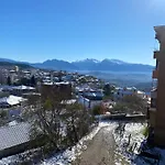 4 Seasons 아파트 *