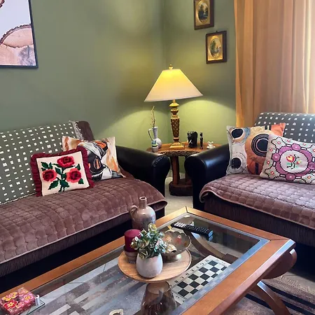 4 Seasons Апартаменты Leskovik