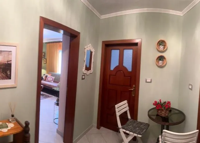 4 Seasons 公寓 Leskovik